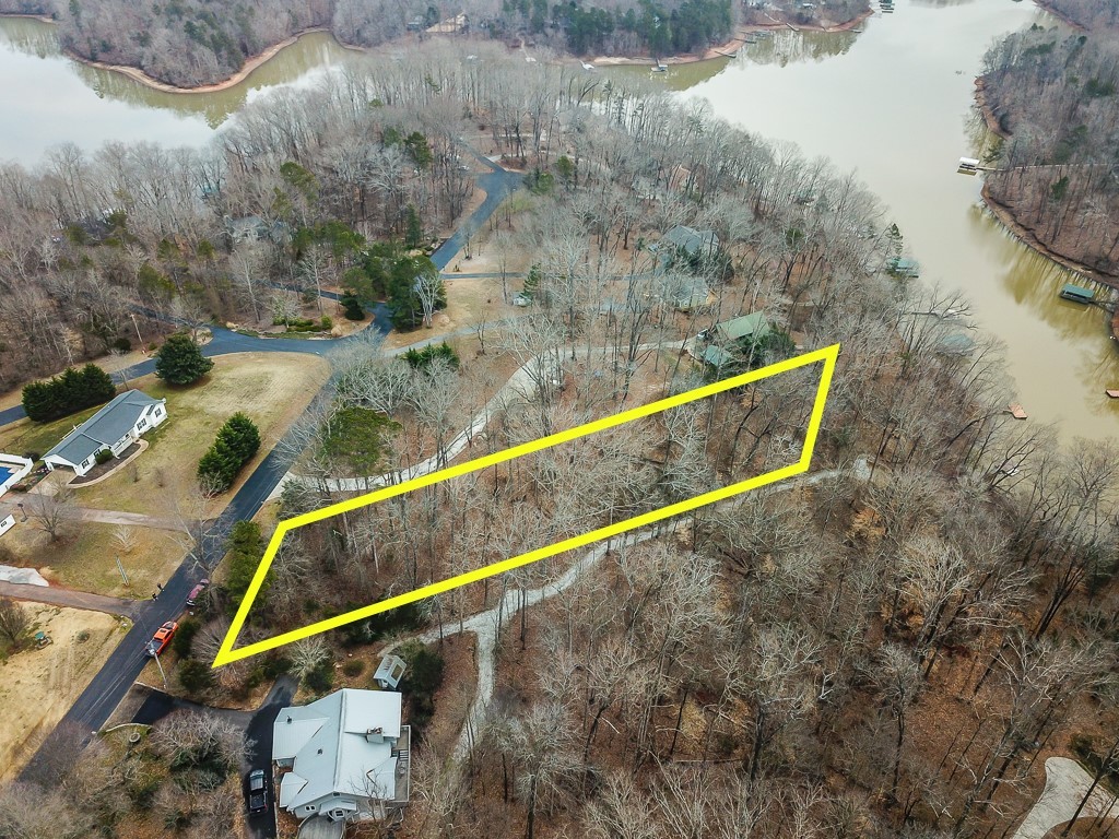 Property image 1 at 00 Pointe Wildwood Drive, Seneca, SC 29678