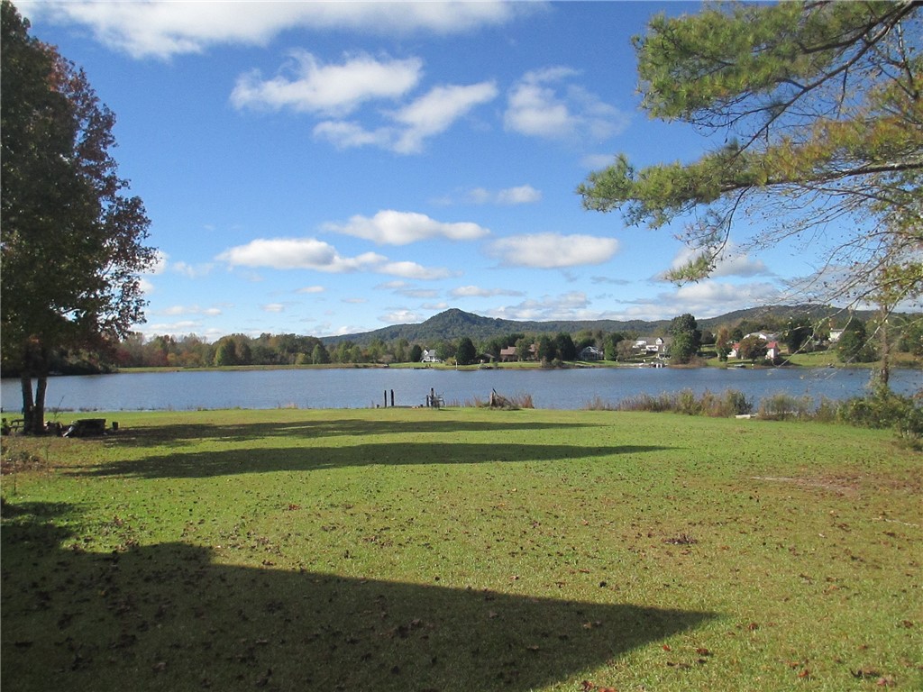 Property image 1 at 111 Panday Parkway, Tamassee, SC 29686