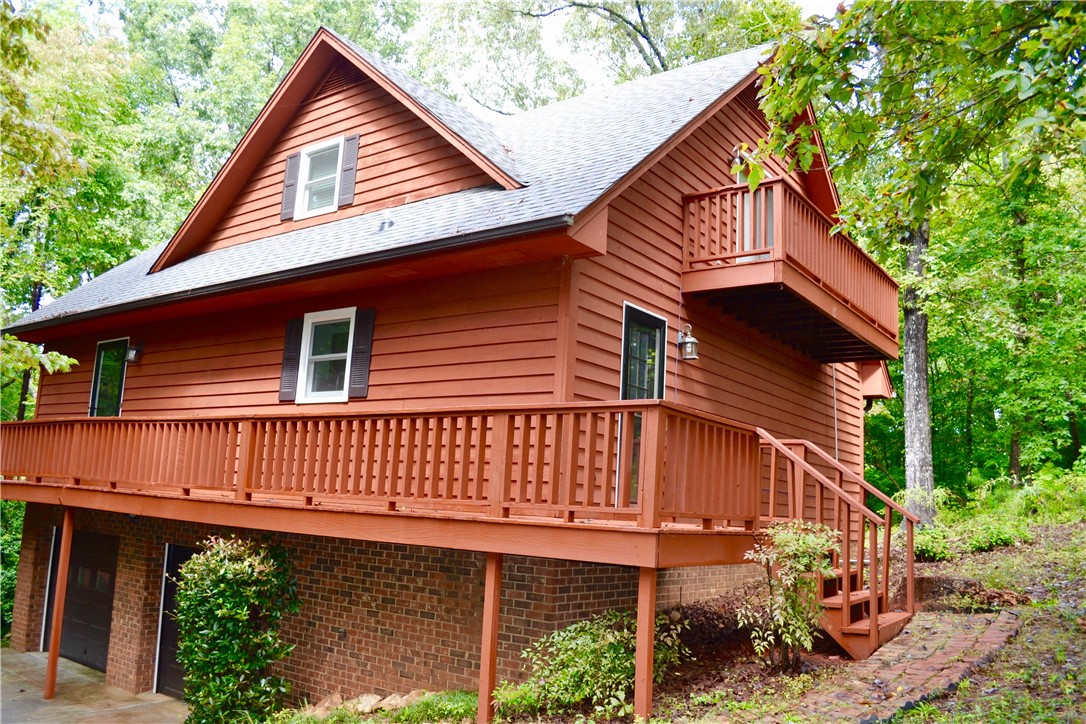 1002 Cane Creek Drive