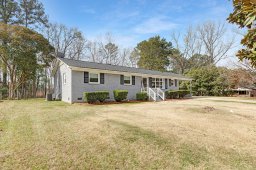 1309 Crestfield Drive