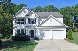 128 Vance Crescent Drive