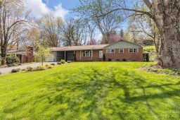 81 S Country Club Drive