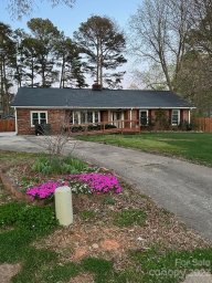 136 Cliffwood Circle