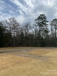 280 284 Pinewood Lane