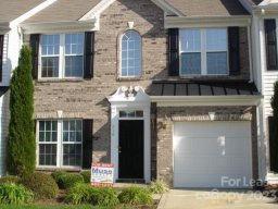 514 Turning Leaf Way