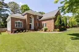 6333 Glengarrie Lane