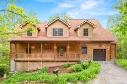 146 Hemlock Trail