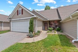 886 West Pointe Drive