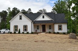 4618 N Wynswept Drive