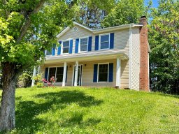 7016 Streamside Drive