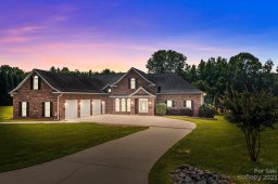 420 Steeplechase Trail