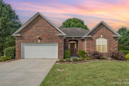 811 Wendermere Circle