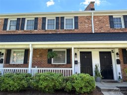 1344 Green Oaks Lane