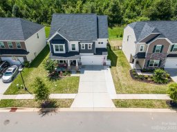 2661 Swamp Chestnut Oak Lane