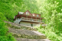 513 Apple Creek Road