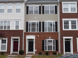 10008 Kings Parade Boulevard