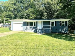 1400 Northwoods Drive