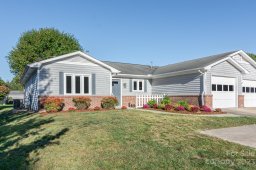 121 Derbyshire Drive