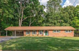 660 Valleybrook Lane