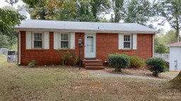 2914 Ravencroft Drive