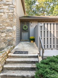 211 Crowfields Drive