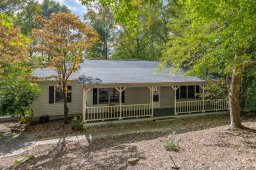 1555 Indian Hills Drive