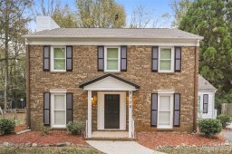 5128 Chestnut Lake Drive