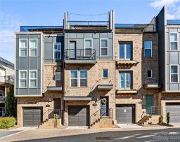 2863 Grand Union Way