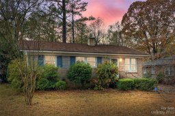 1246 Westover Circle