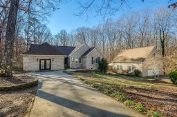 115 S Deerfield Circle