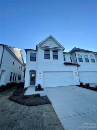 6119 Mariemont Circle