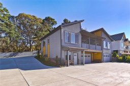 76 Climbing Aster Way