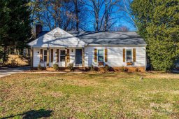 7211 Chattanooga Lane