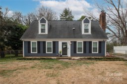 9418 Split Rail Lane