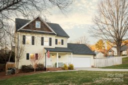 502 Worthington Court