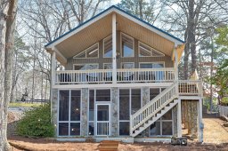 242 N Shoreline Drive