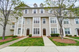 8135 Kings Creek Drive