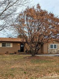 110 Poinsette Street