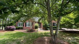 2501 Shaggy Bark Court