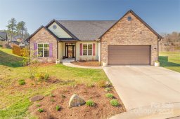 32 Checkerberry Court