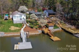 1477 Shoreline Drive