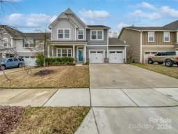 2402 Glenway Trail Court