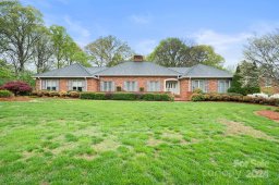 2234 Jefferson Avenue