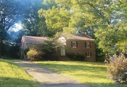 2801 Huntingtowne Farms Lane