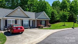 106 Lady Slipper Lane