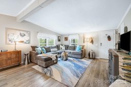 21 Timbers Edge Lane