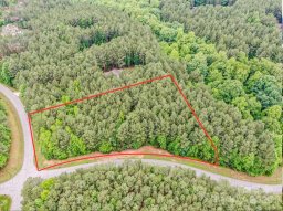 6808 Goose Point Drive