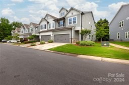 11105 Cobb Creek Court