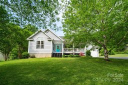 33 Poplar Creek Drive