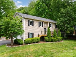 15 Poplar Creek Drive